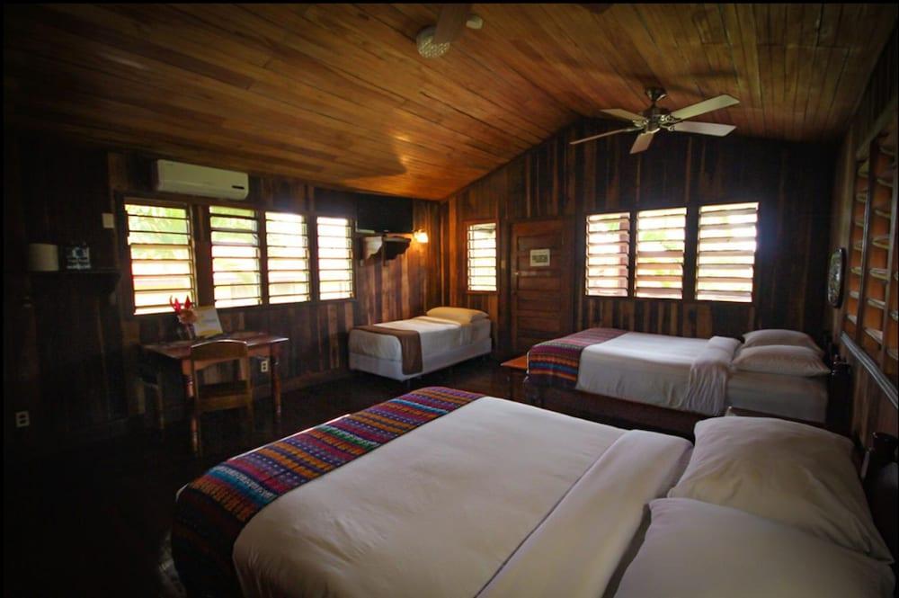 Windy Hill Resort 圣伊格纳西奥 外观 照片