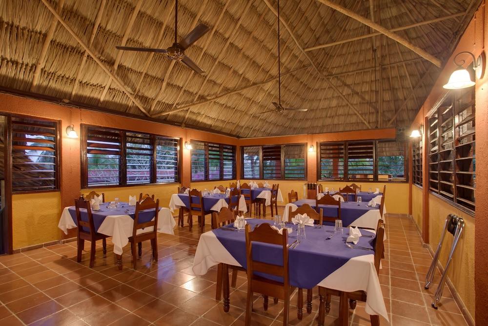 Windy Hill Resort 圣伊格纳西奥 外观 照片